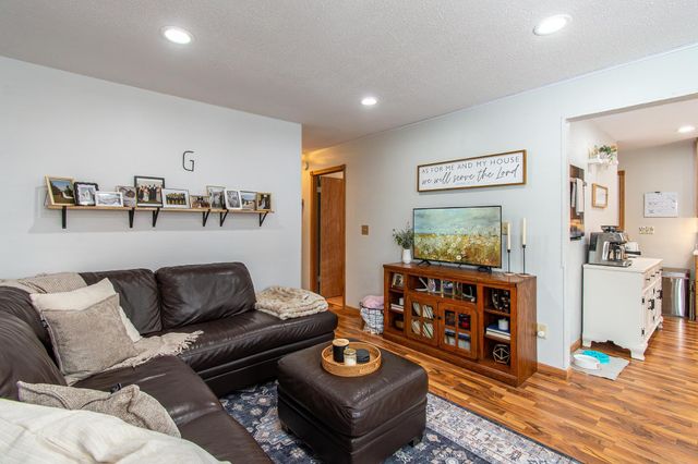 217 1st Avenue E, West Fargo, ND 58078