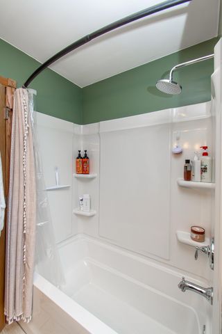 217 1st Avenue E, West Fargo, ND 58078