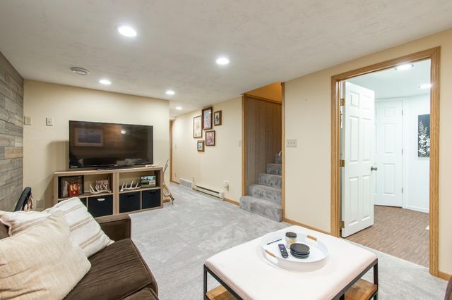 217 1st Avenue E, West Fargo, ND 58078