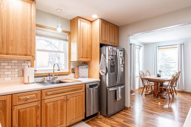 217 1st Avenue E, West Fargo, ND 58078