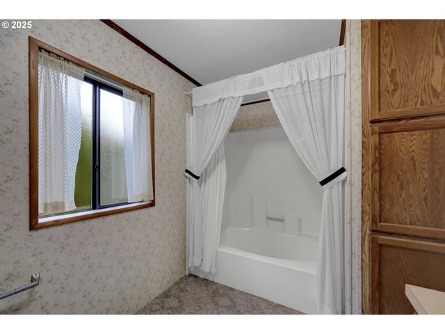 1199 N Terry St 366, Eugene, OR 97402