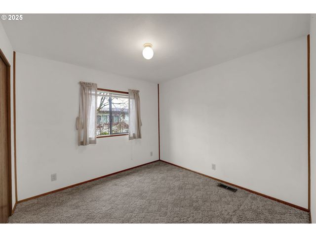 1199 N Terry St 366, Eugene, OR 97402