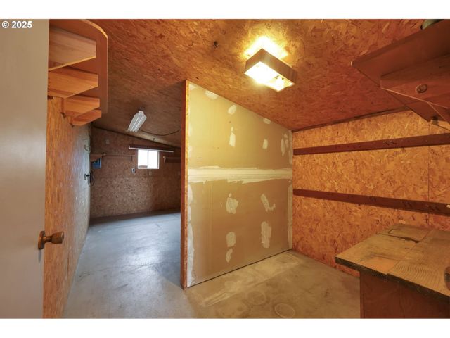 1199 N Terry St 366, Eugene, OR 97402