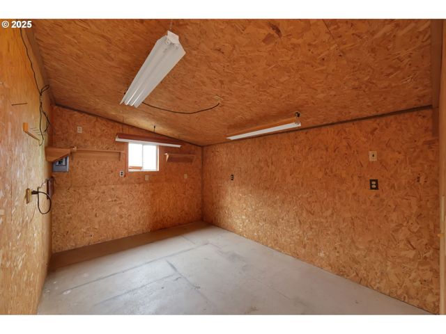 1199 N Terry St 366, Eugene, OR 97402