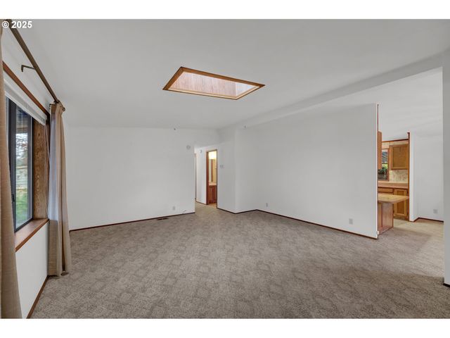 1199 N Terry St 366, Eugene, OR 97402