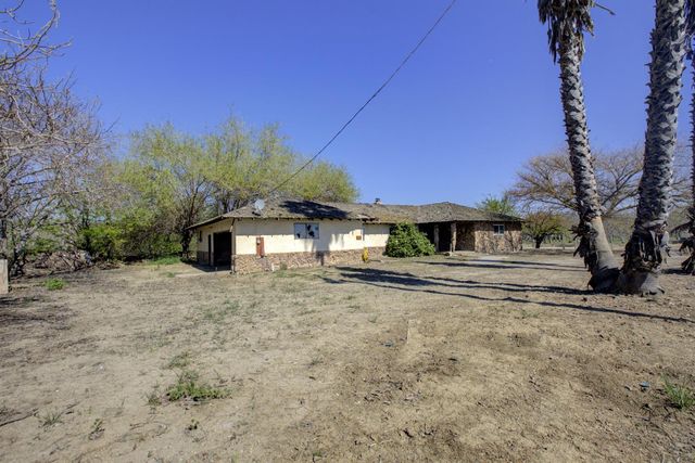 873 Loquat Ave, Patterson, CA 95363