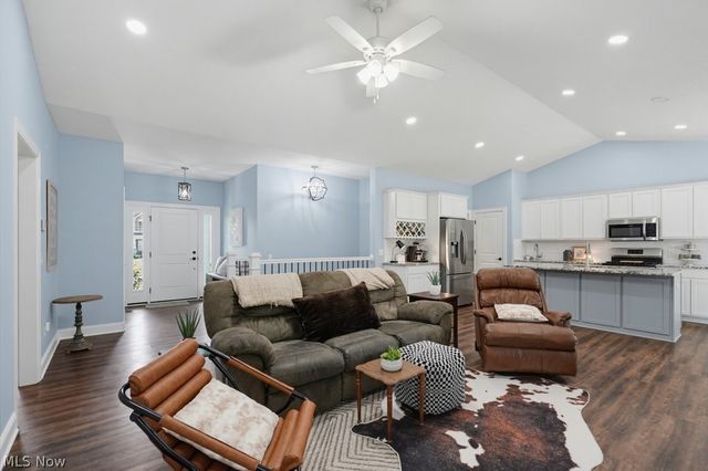 5455 Coverdale Way, Medina, OH 44256
