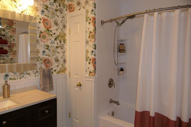 27 Thorpe Avenue Extension, St. Albans Town, VT 05478