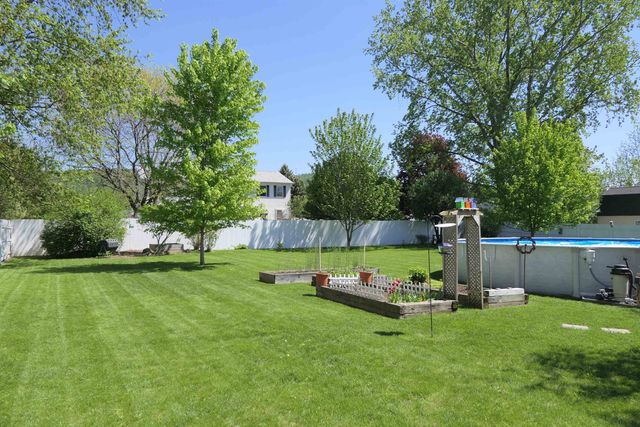 27 Thorpe Avenue Extension, St. Albans Town, VT 05478