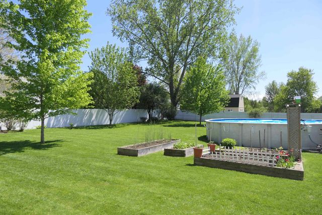 27 Thorpe Avenue Extension, St. Albans Town, VT 05478