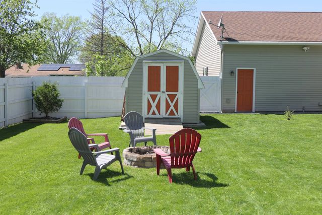 27 Thorpe Avenue Extension, St. Albans Town, VT 05478