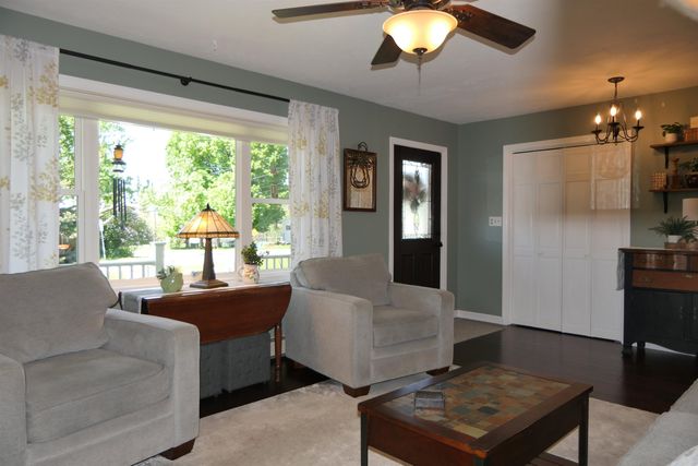 27 Thorpe Avenue Extension, St. Albans Town, VT 05478