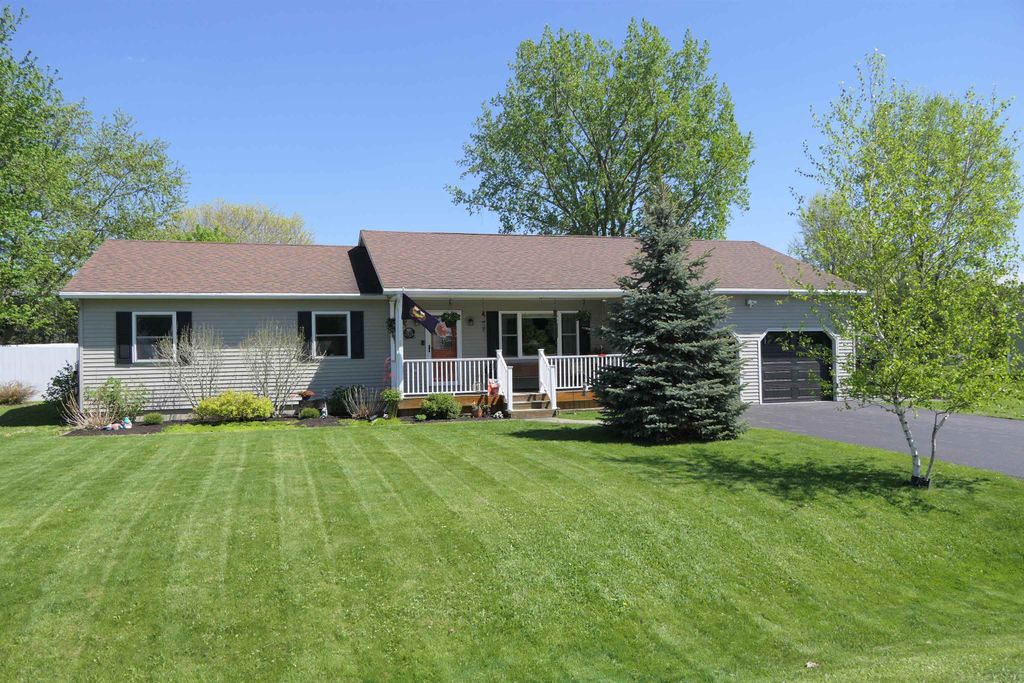 27 Thorpe Avenue Extension, St. Albans Town, VT 05478