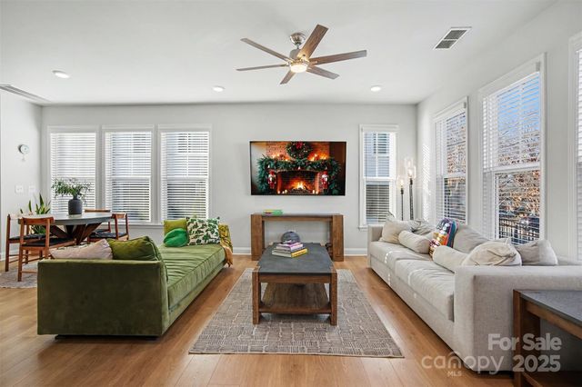 1104 Drummond Avenue, Charlotte, NC 28205