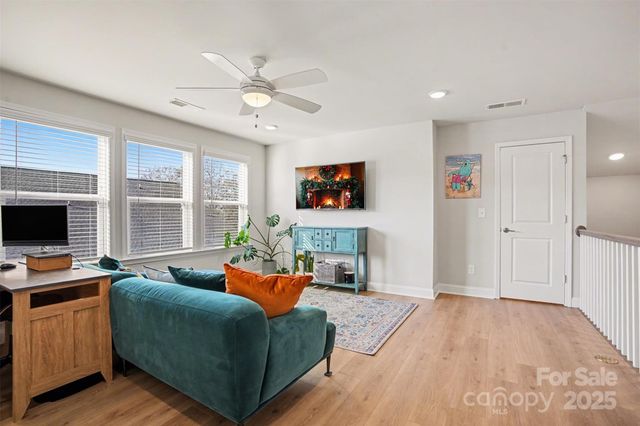 1104 Drummond Avenue, Charlotte, NC 28205