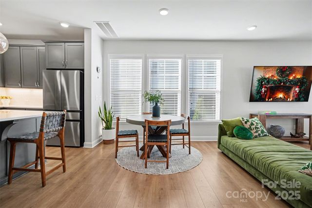 1104 Drummond Avenue, Charlotte, NC 28205