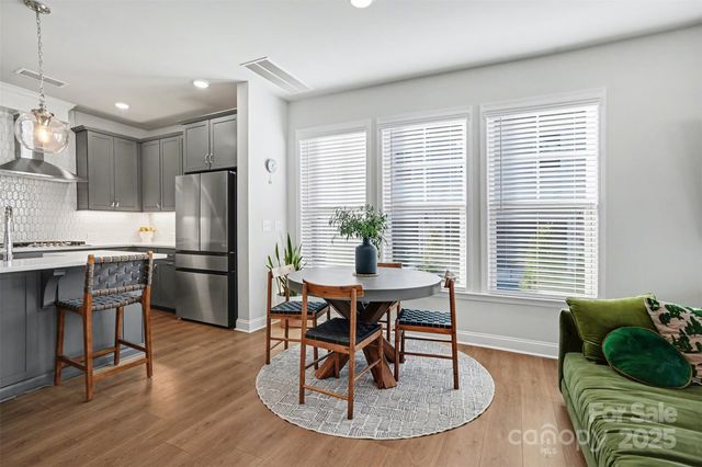 1104 Drummond Avenue, Charlotte, NC 28205