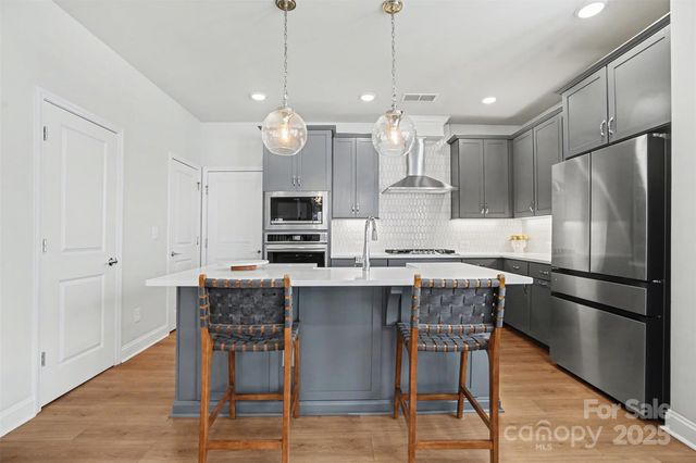 1104 Drummond Avenue, Charlotte, NC 28205