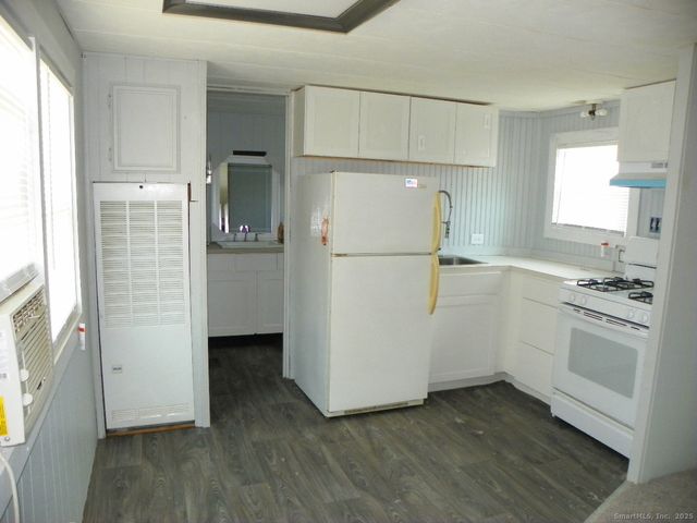 20 Woodland Drive, Waterford, CT 06385