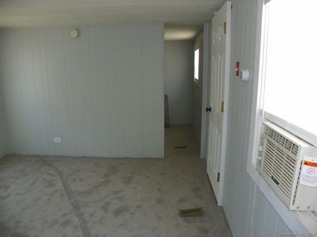 20 Woodland Drive, Waterford, CT 06385