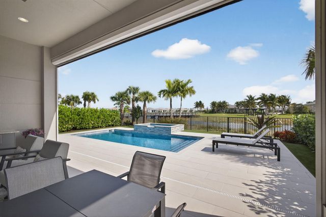 10146 Riverstone Way, Palm Beach Gardens, FL 33412