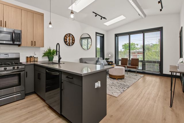 6508 S Ingleside Avenue, Chicago, IL 60637