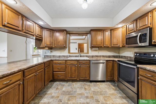 2315 Liberty Bell Lane, Lincoln, NE 68521