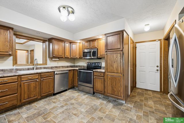 2315 Liberty Bell Lane, Lincoln, NE 68521