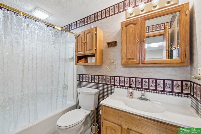 2315 Liberty Bell Lane, Lincoln, NE 68521
