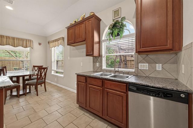 13719 Saxony Drive, Sugar Land, TX 77498