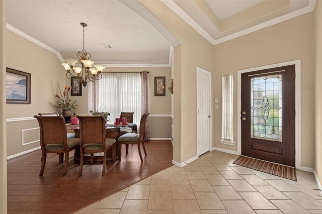 13719 Saxony Drive, Sugar Land, TX 77498