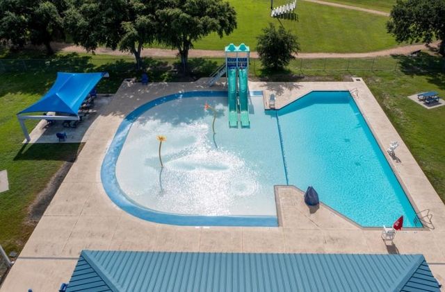 10913 Houston Drive, La Porte, TX 77571