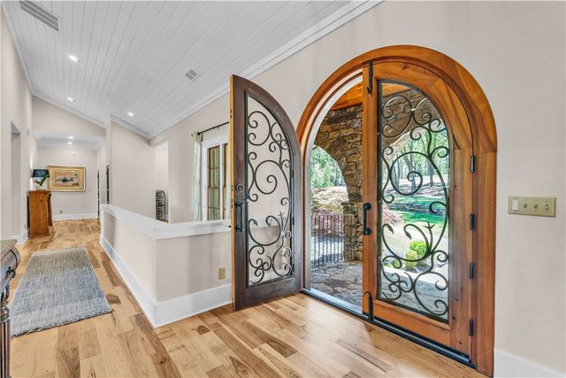301 Augusta Way, Sunset, SC 29685