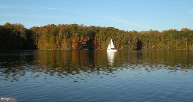 9000 FOX RUN DR, Spotsylvania, VA 22551