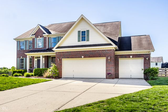 4348 Ledge Rock Court, Zionsville, IN 46077