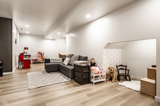 4348 Ledge Rock Court, Zionsville, IN 46077