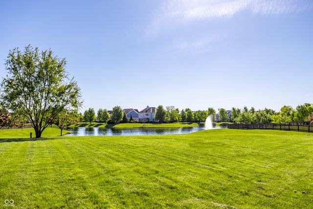 4348 Ledge Rock Court, Zionsville, IN 46077