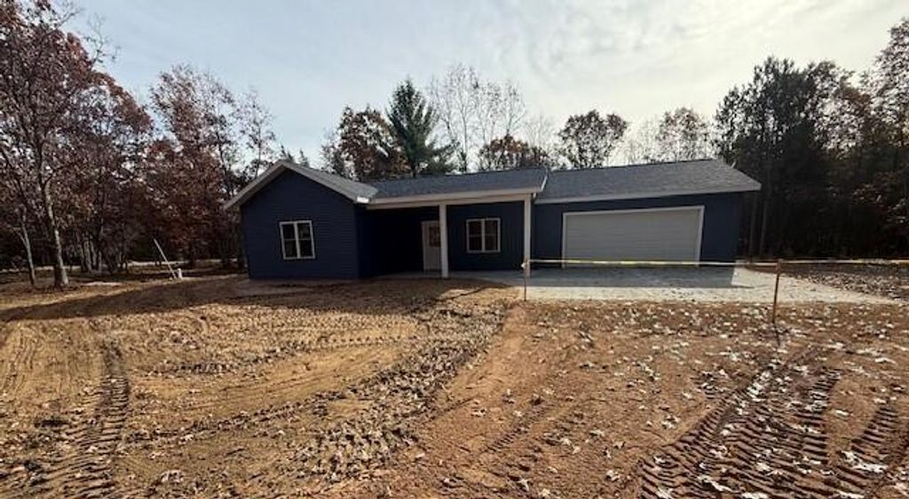 6710 W Dana's Circle, Sweetwater Twp, MI 49304