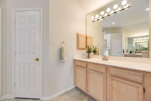 5832 Mossbrook Trail, Dallas, TX 75252