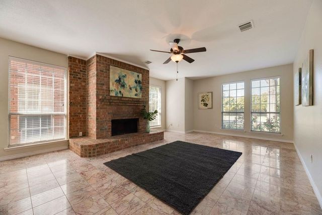 5832 Mossbrook Trail, Dallas, TX 75252
