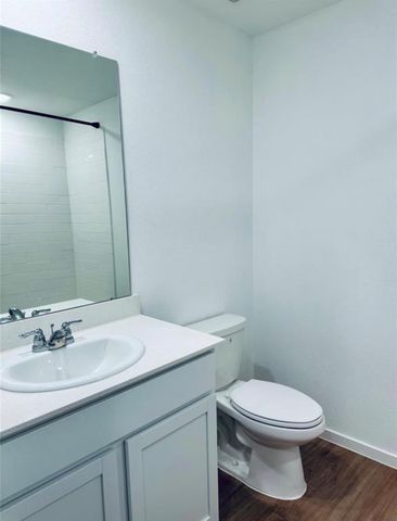 1534 Gentle Wind Court, Angleton, TX 77515