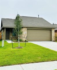 1534 Gentle Wind Court, Angleton, TX 77515