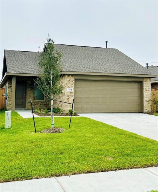 1534 Gentle Wind Court, Angleton, TX 77515