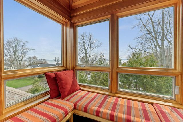 185 Crescent Beach Drive, Burlington, VT 05408