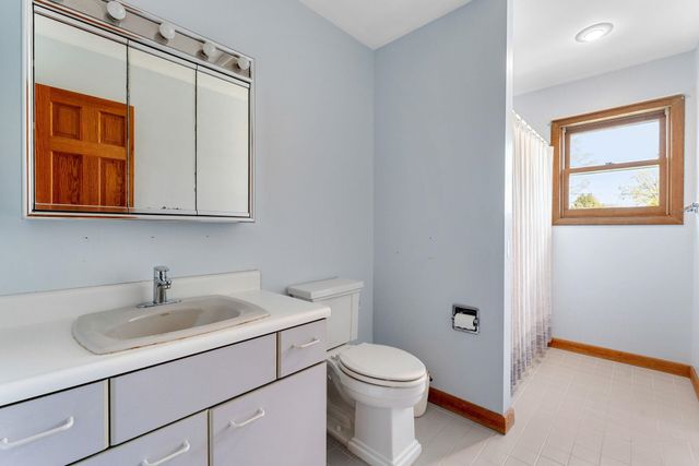185 Crescent Beach Drive, Burlington, VT 05408
