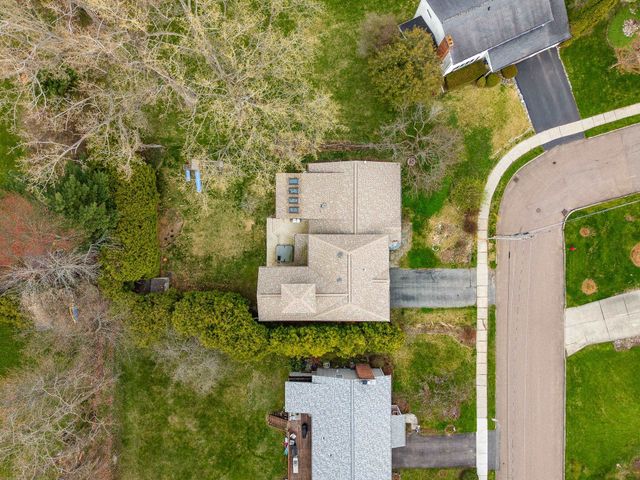 185 Crescent Beach Drive, Burlington, VT 05408