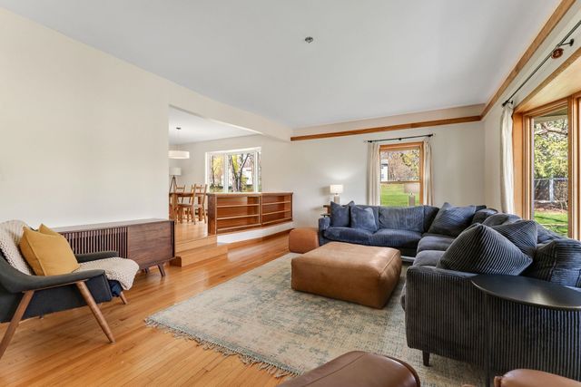 185 Crescent Beach Drive, Burlington, VT 05408