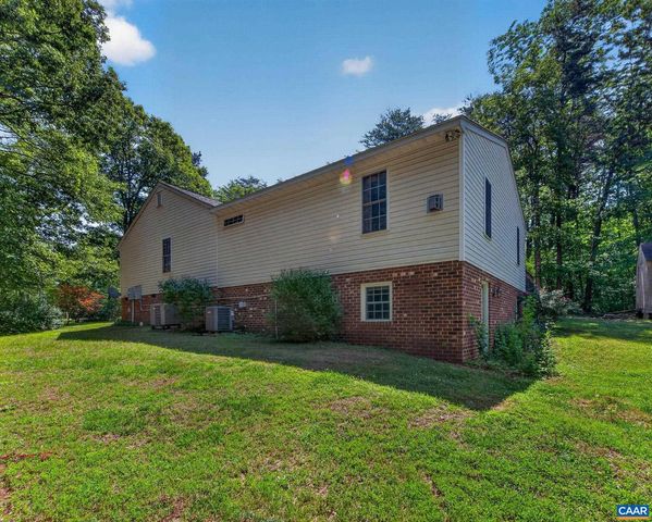 47 S FORK DR, Louisa, VA 23093
