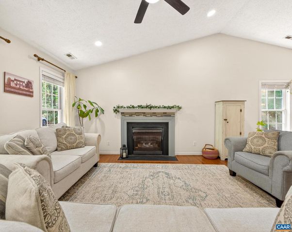 47 S FORK DR, Louisa, VA 23093