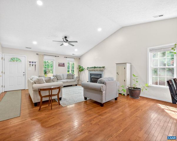 47 S FORK DR, Louisa, VA 23093